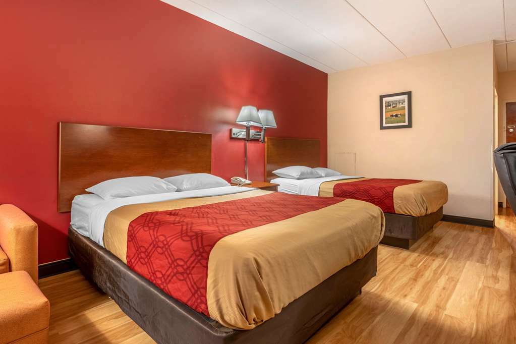 Baymont By Wyndham Lancaster Pa Dutch Country Villa Стая снимка